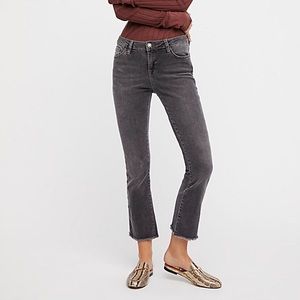 NWT FREE PEOPLE black raw hem crop ankle jean 24